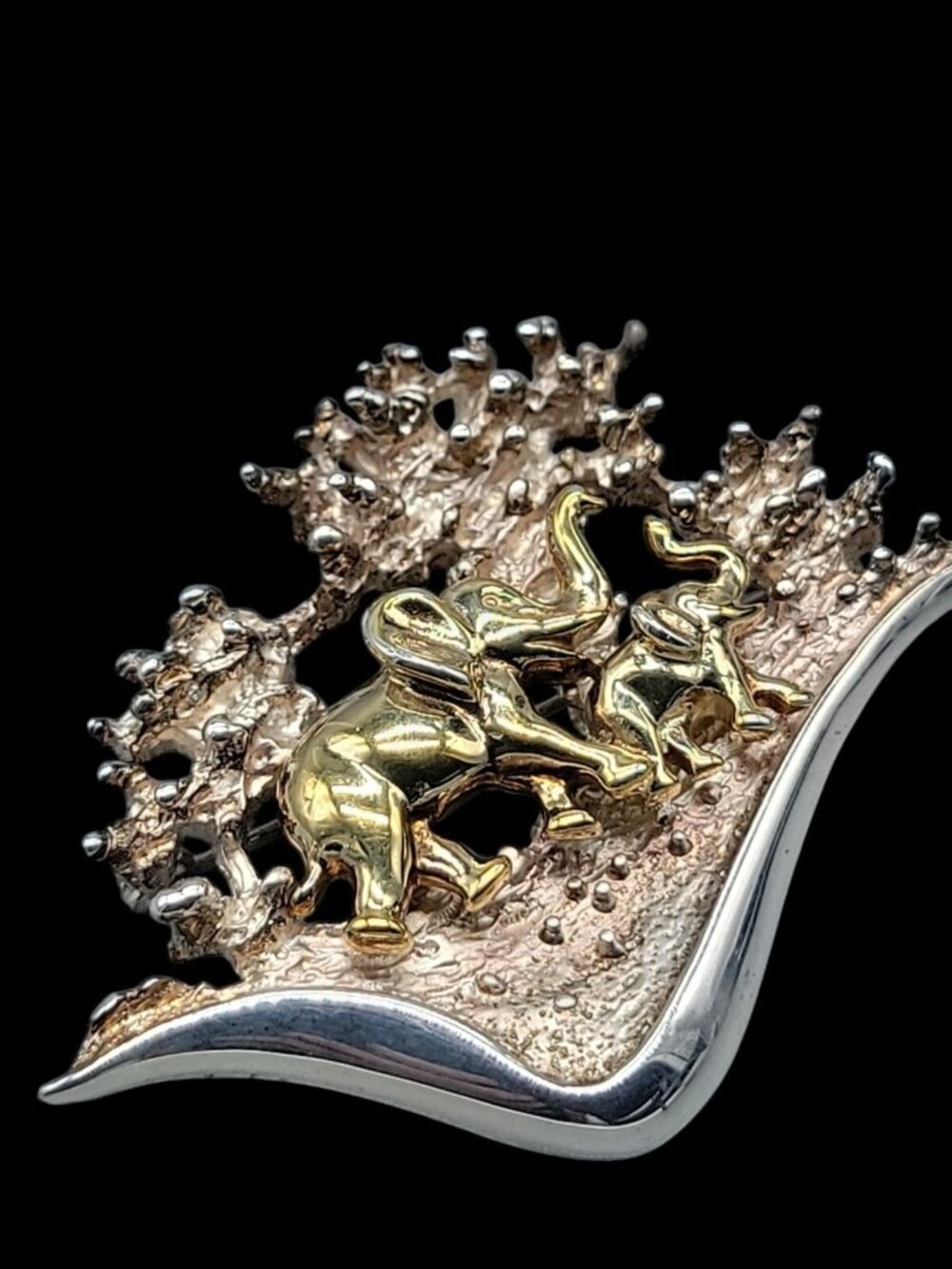FB Sterling Silver w/10k Elephants Brooch Marching Through Detailed Scene
